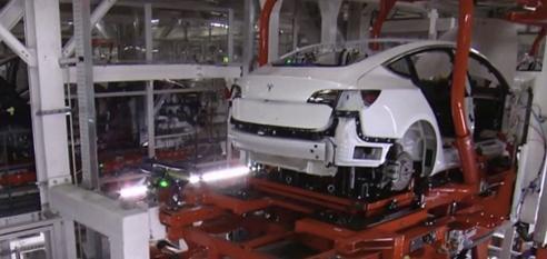全自動化生產(chǎn)的 Tesla 為什么 Model 3 制造速度這么慢呢？