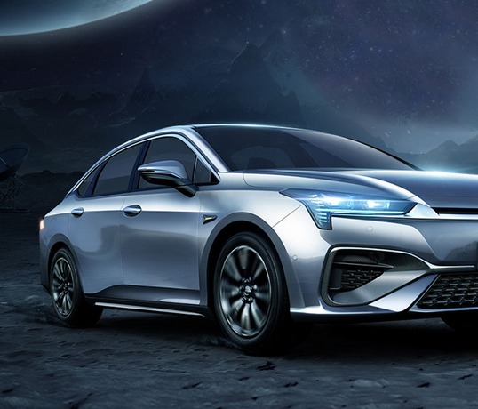 汽車(chē)制造 |  小米汽車(chē)SU7即將量產(chǎn)，產(chǎn)量目標(biāo)驚人！揭秘背后的產(chǎn)能神話(huà)