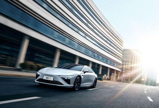 汽車制造 | 倒下的新勢力，宕機的車機系統(tǒng)